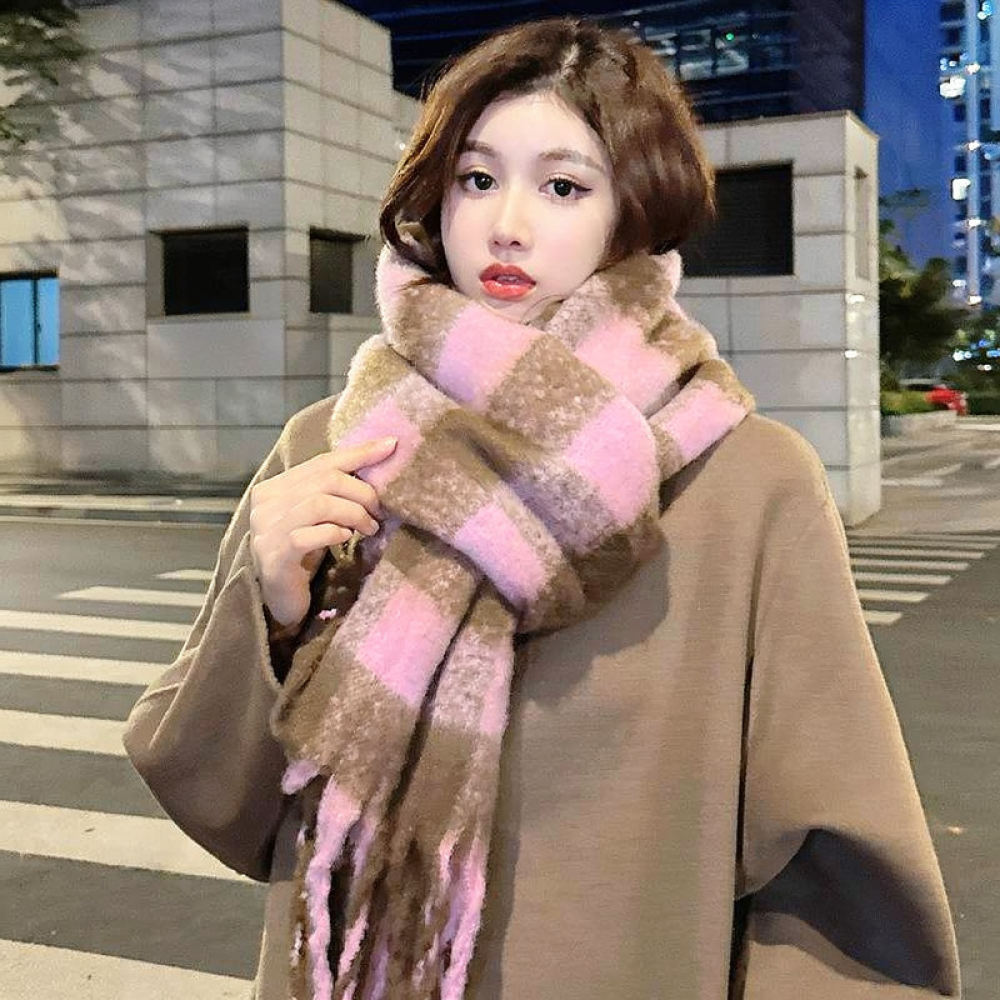 따뜻하고 포근한 겨울용 스카프, 부드러운 모헤어 소재의 - Cycling Commute Essentials 리뷰 및 가격